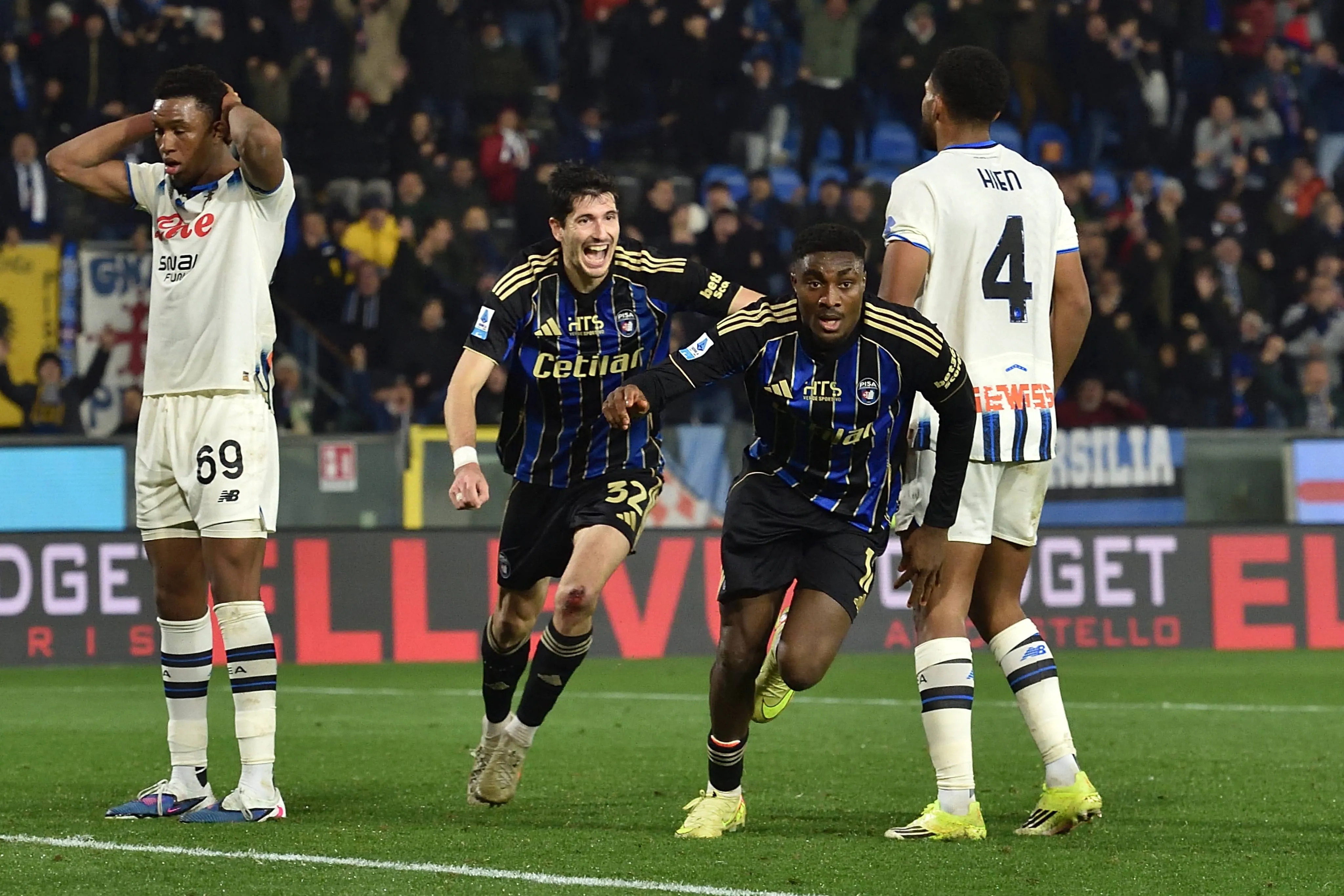 Rafiu Durosinmi Pisa celebrates during Pisa SC vs Atalanta BC.