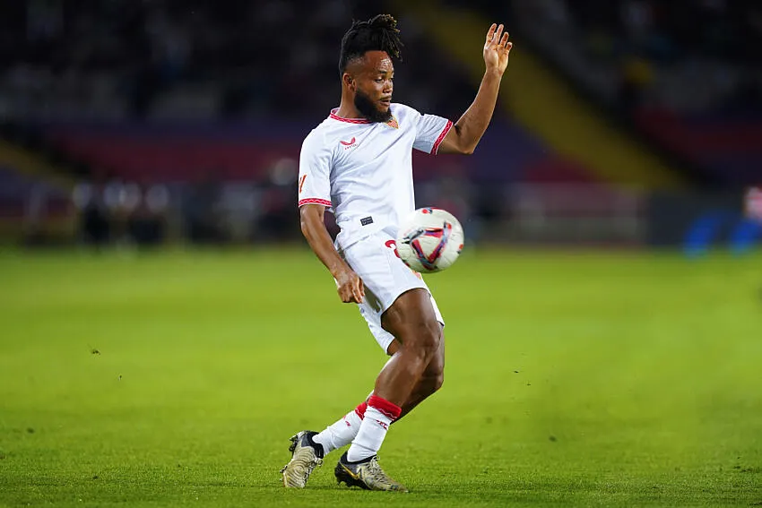 Chidera Ejuke in.action for Sevilla