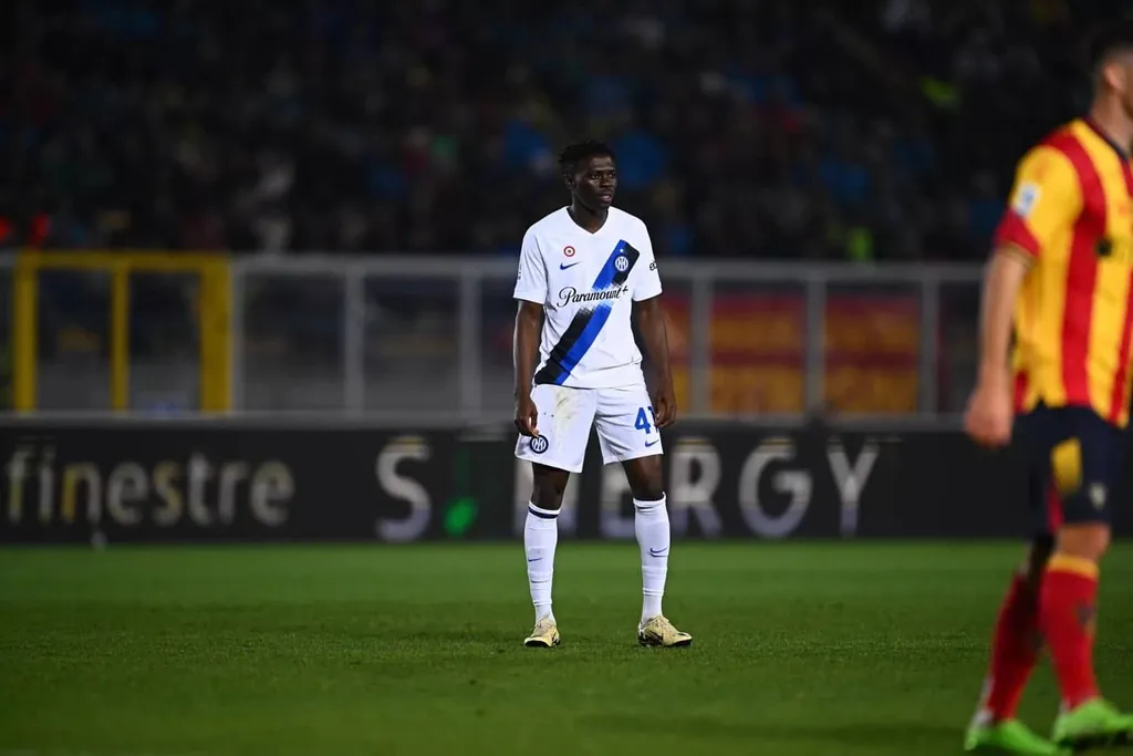 Milan vs Inter: Nigerian teenage sensation Akinsanmiro wins Serie A title