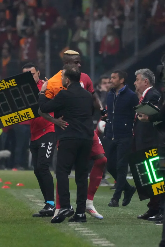 Osimhen: Gala boss warns club against putting pressure on talisman