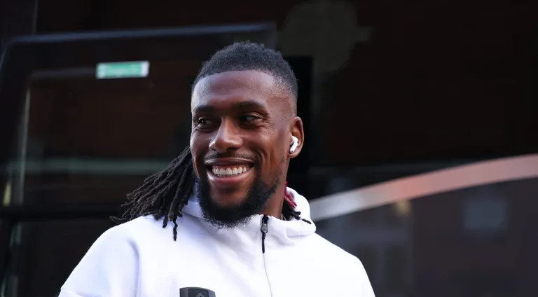 Alex Iwobi’s derby goal earns nomination for Premier League award