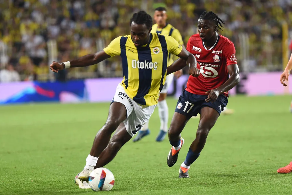 Fenerbah&ccedil;e & Osayi-Samuel at major contractual impasse