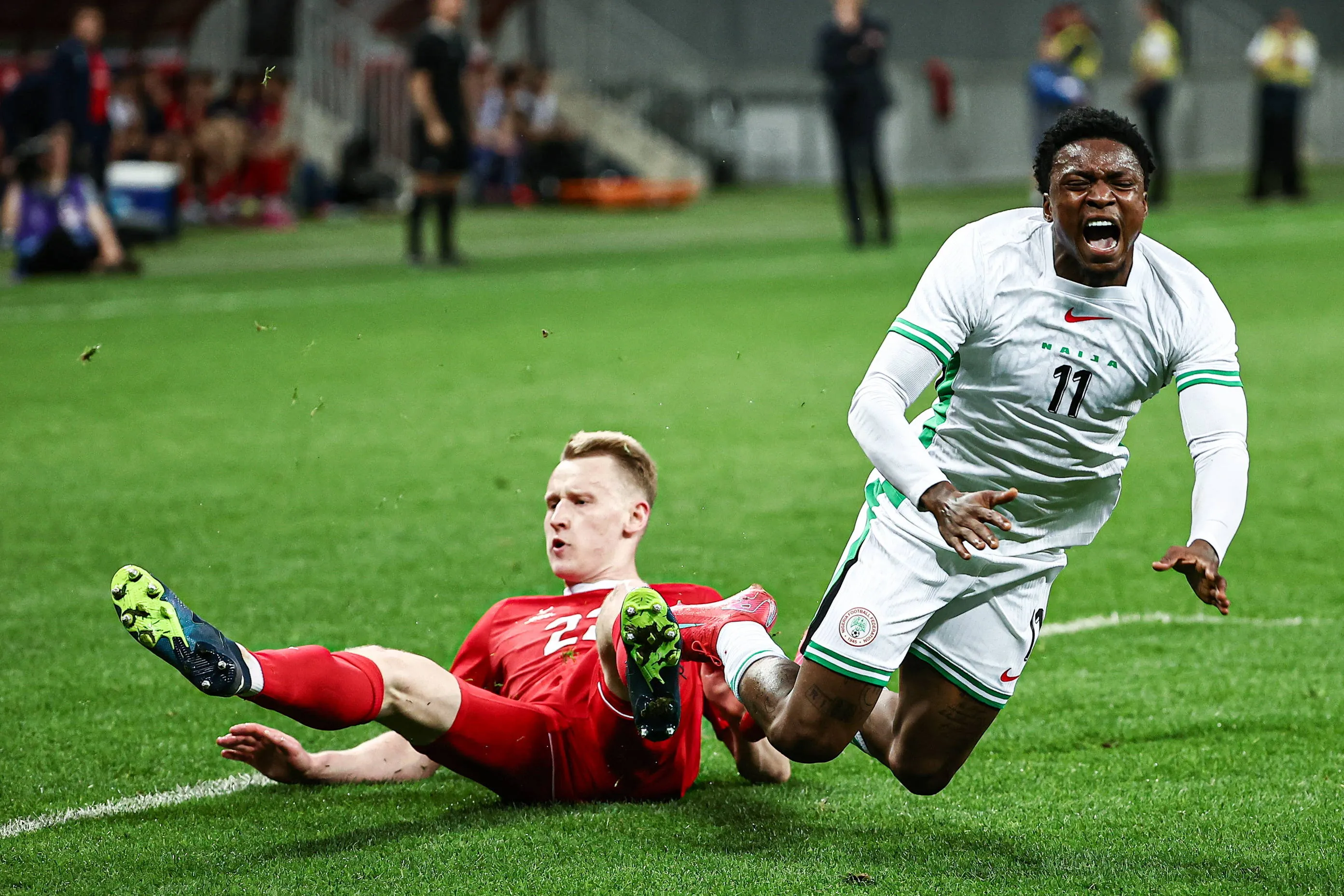 Russia's Viktor Melekhin and Nigeria's Olakunle Olusegun