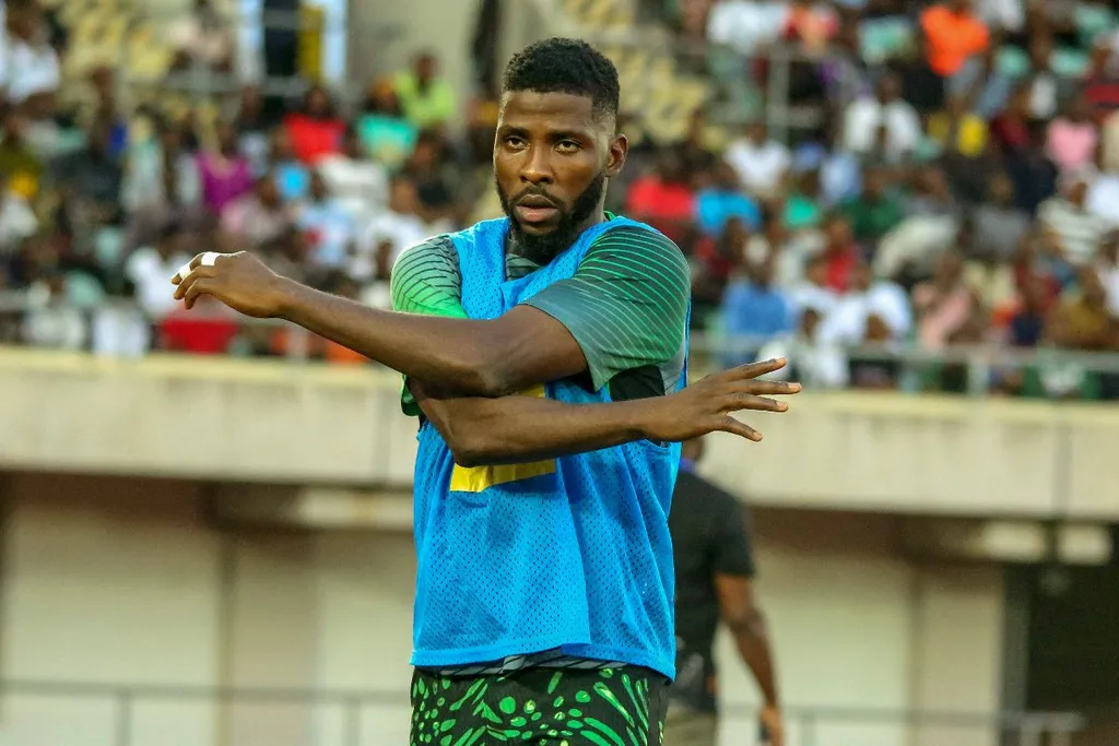 Iheanacho's struggles are Eguavoen's fault &ndash; Sevilla blame Super Eagles coach