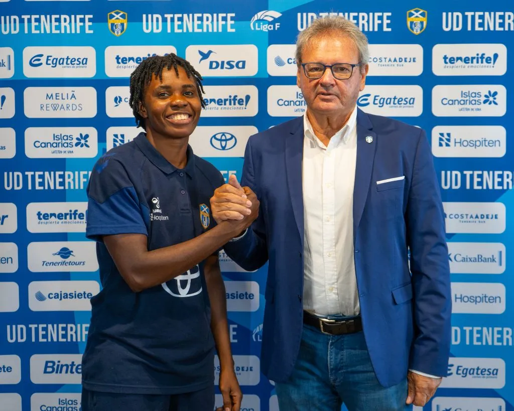 Rising Super Falcons forward extends Liga stay