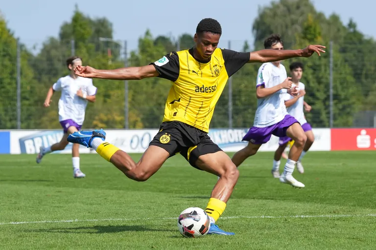 Millwall, Volendam chase &lsquo;Osimhen-like&rsquo; youngster who wants Nigeria, not Germany