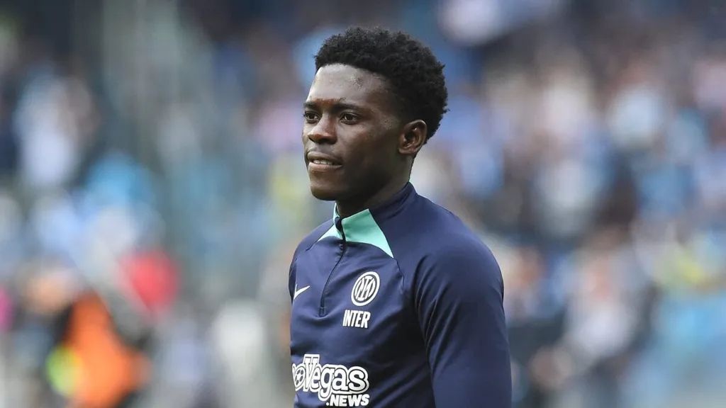 'Ebenezer Akinsanmiro has qualities, but...' &ndash; Pirlo goes in hard on indulgent midfielder