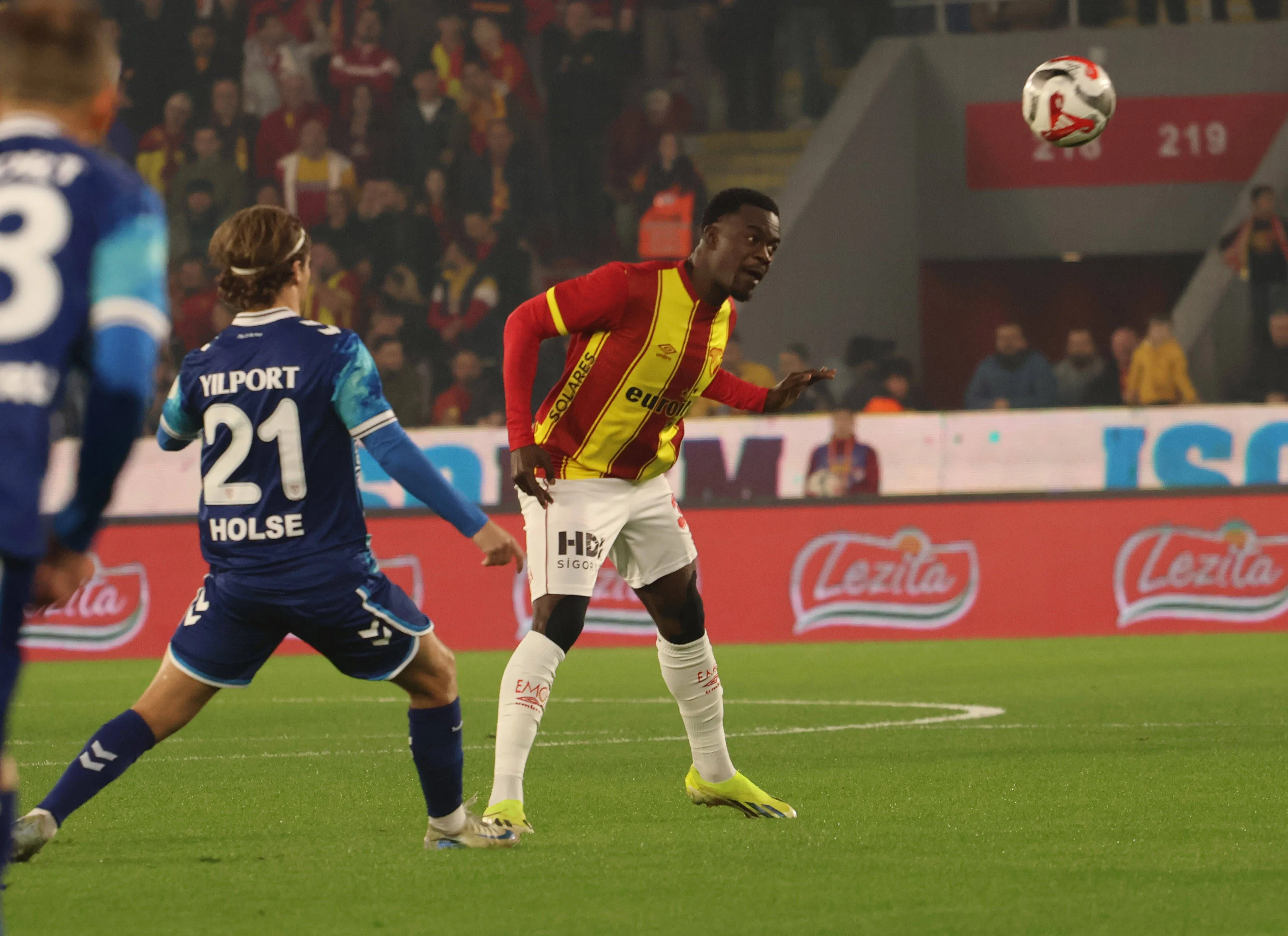 Goztepe willing to slash price for &lsquo;Nigeria&rsquo;s next midfield general&rsquo; as Galatasaray circle