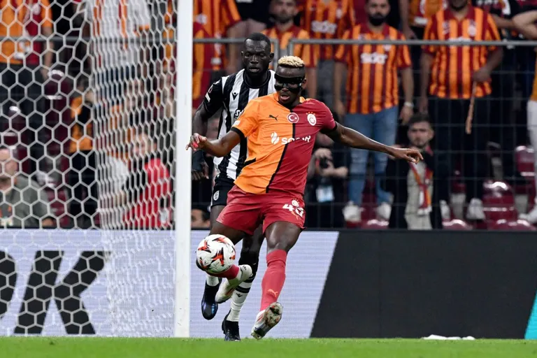 Osimhen claims 9-figure transfer valuation, boasts: 'There are few players like me'