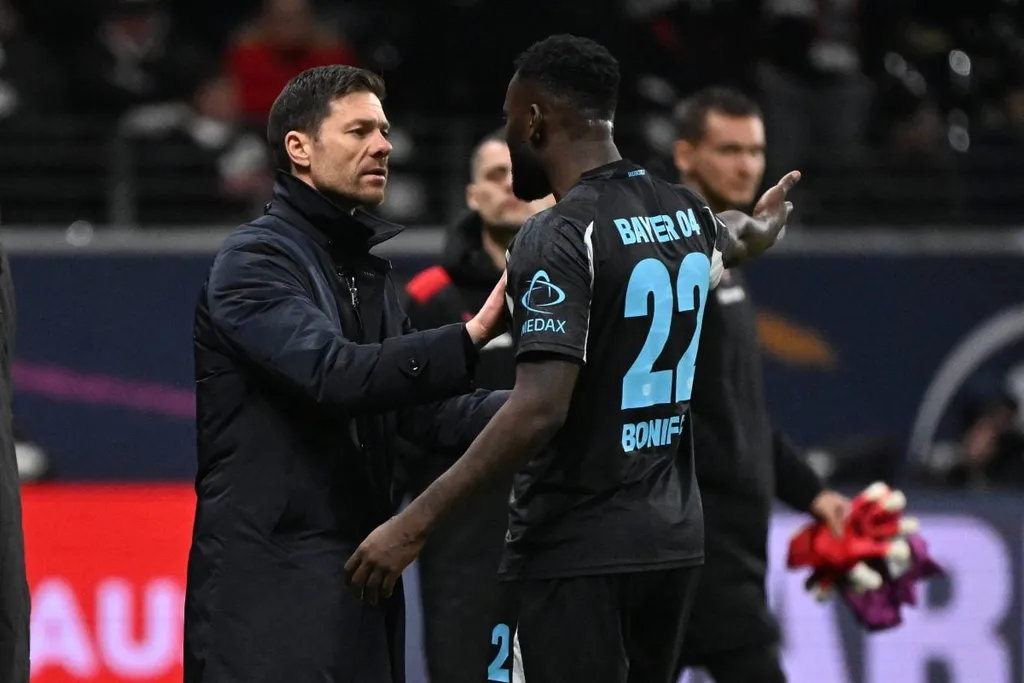 Victor Boniface, Xabi Alonso- Photo by IMAGO