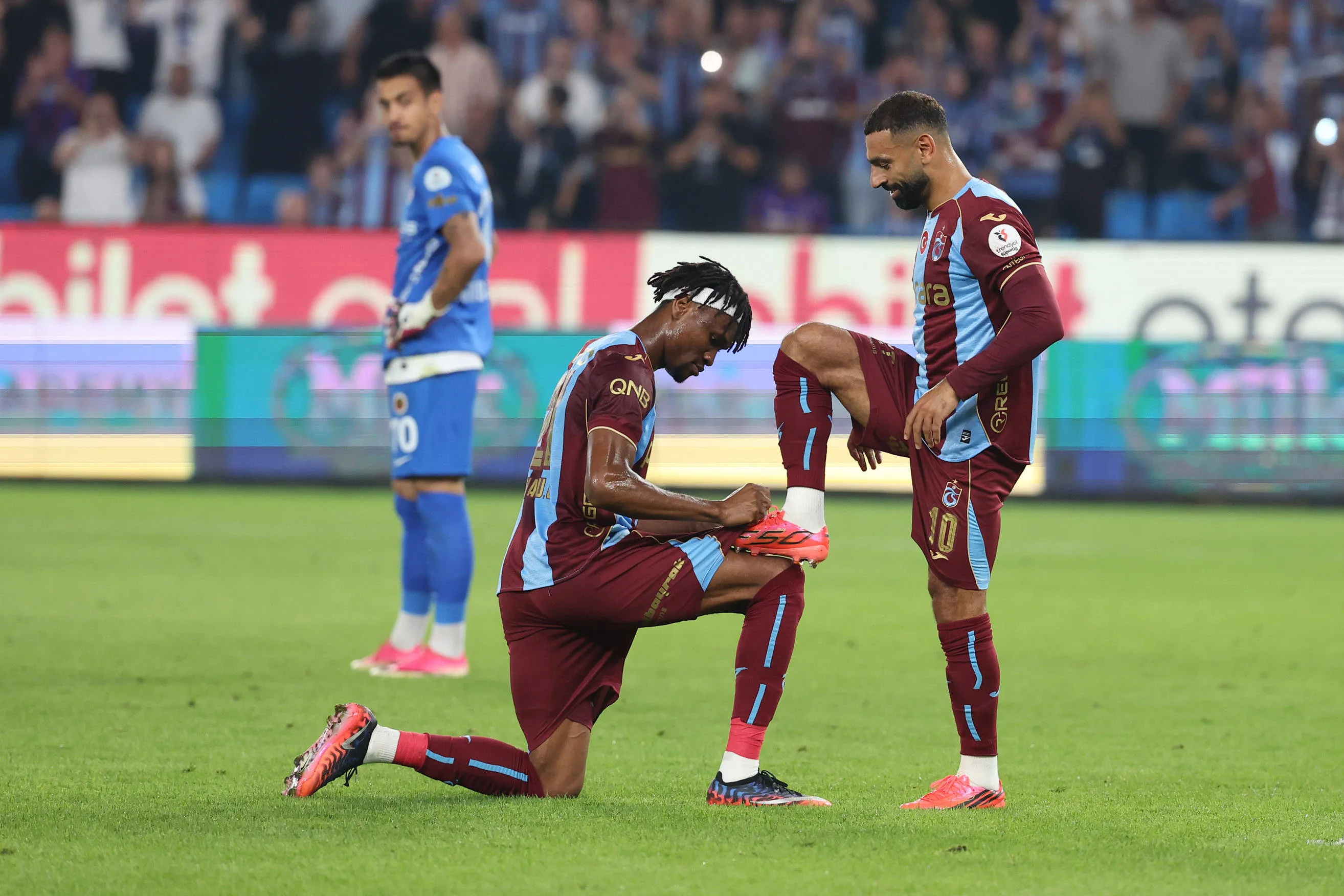 Chibuike Nwaiwu and Mo Salah's Trabzonspor vs Beşiktaş 