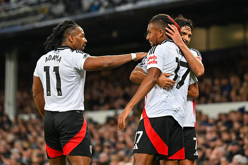 Alex Iwobi with Fulham teammate