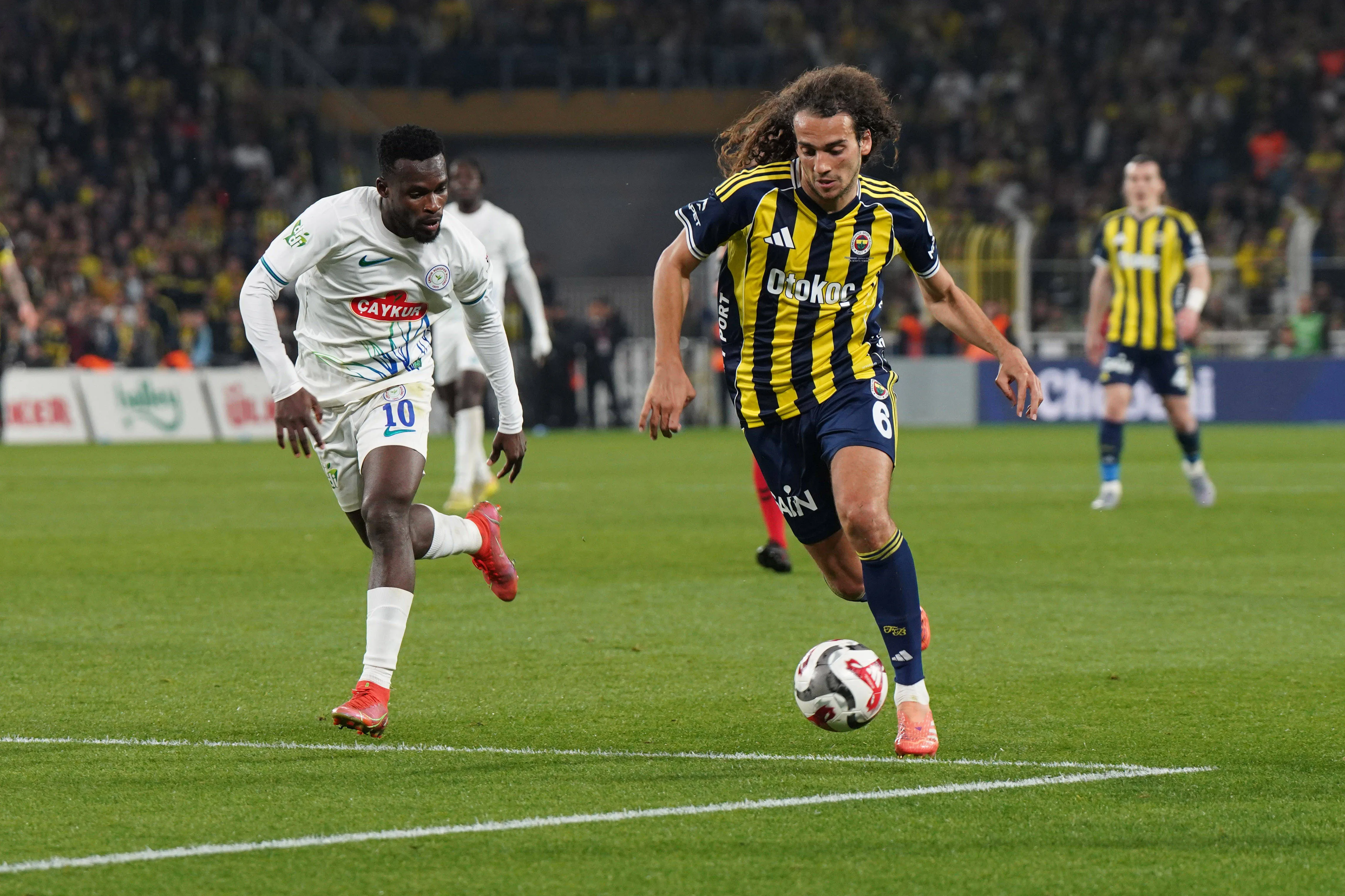 Matteo Guendouzi Fenerbahce and Ibrahim Olawoyin