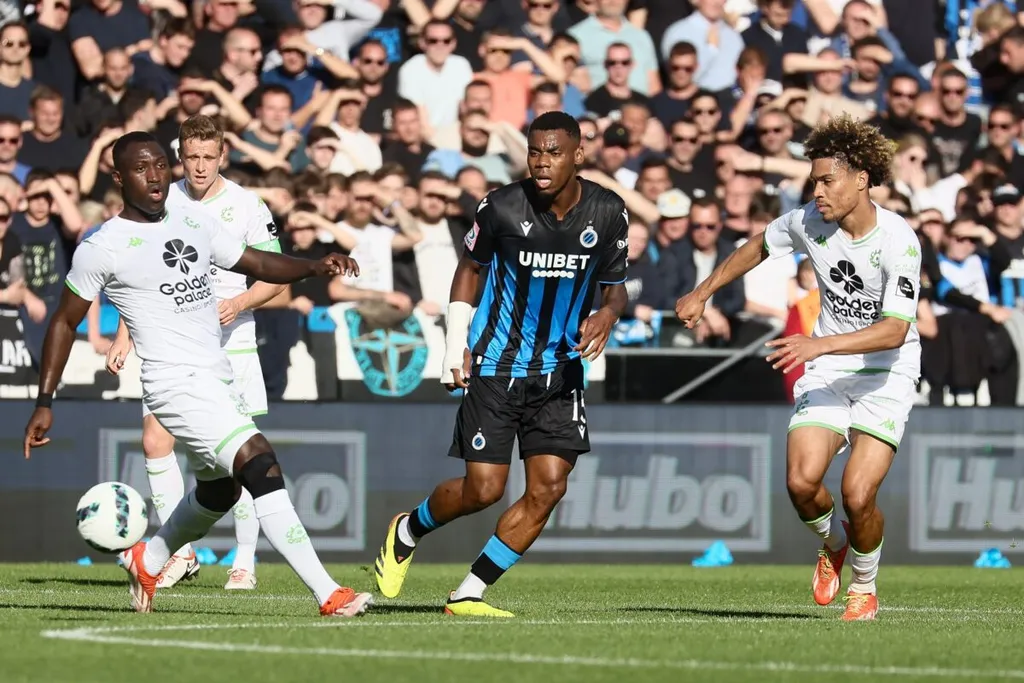 Raphael Onyedika: Super Eagles midfielder wins Belgian league with Club Brugge 