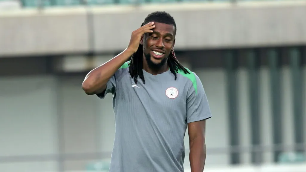 Iwobi issues Super Eagles rallying cry to diaspora-born talents