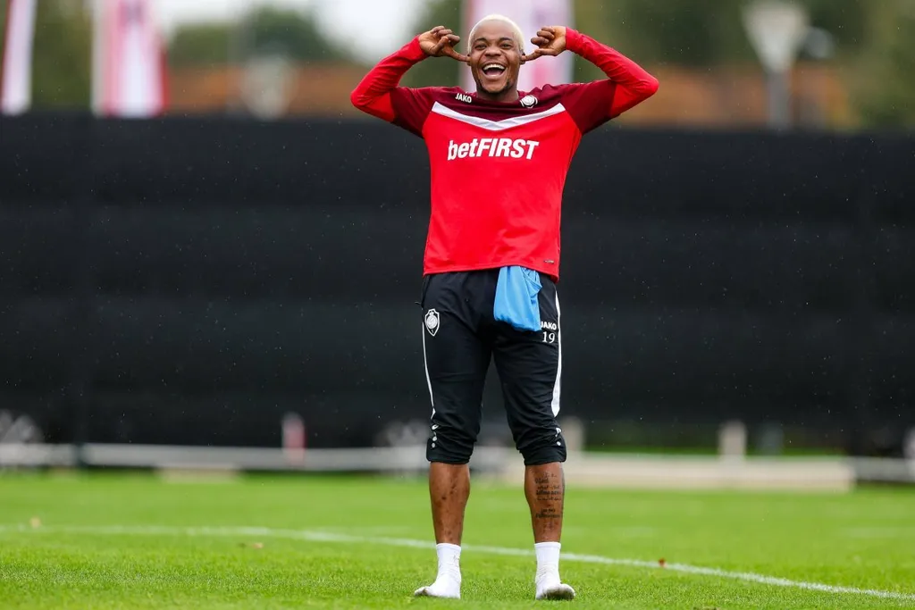 Victor Udoh: Who is Nigerian youngster set to join Premier League side Southampton?