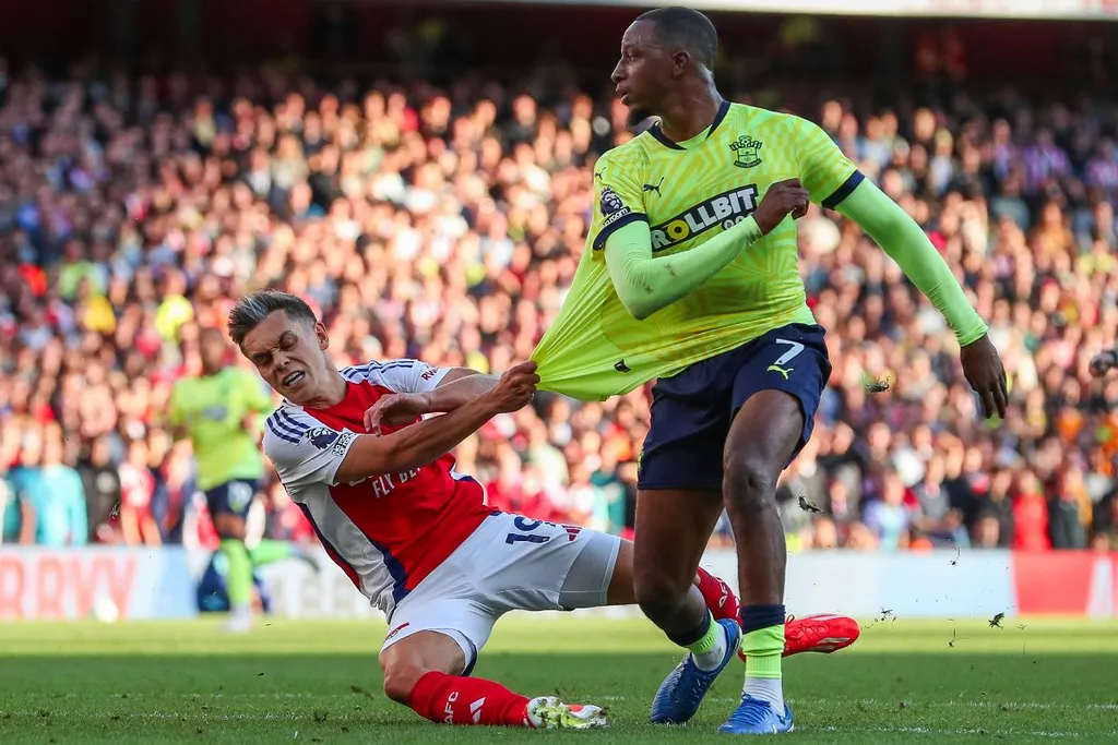 Joe Aribo against Arsenal