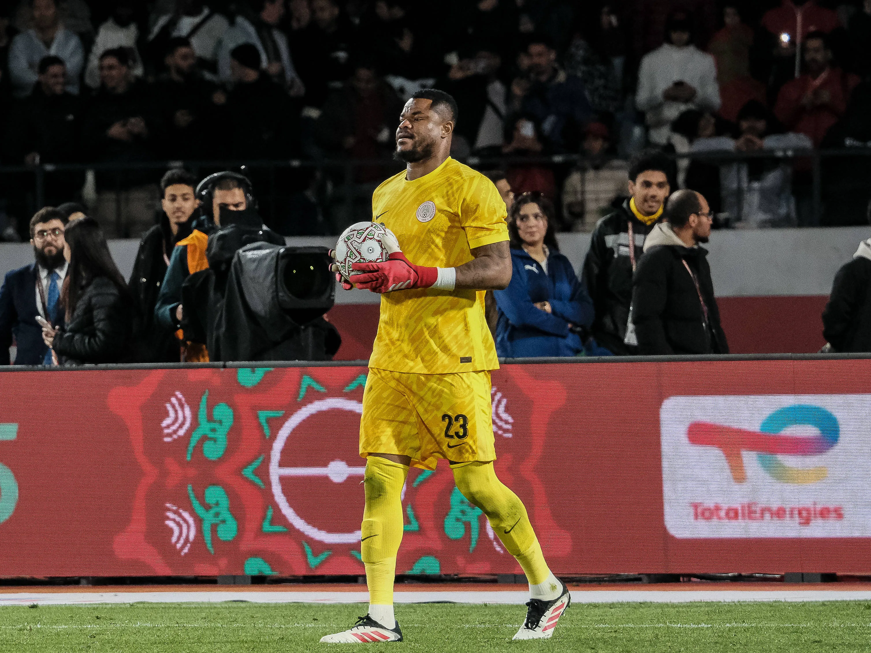 Super Eagles goalkeeper Stanley Nwabali 