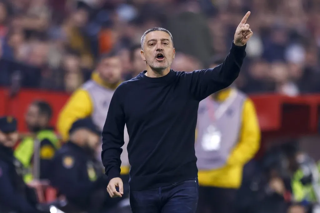 Iheanacho: Sevilla fire back at Finidi over 'disrespect' remark