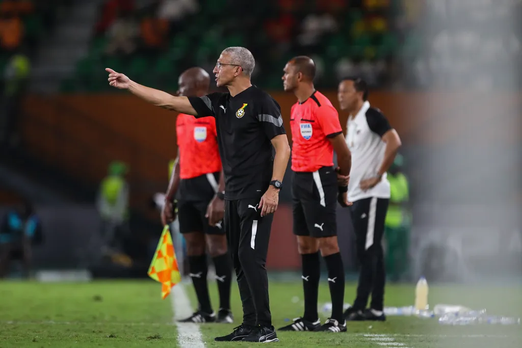 Mosimane and 4 other coaches who could become next Super Eagles boss