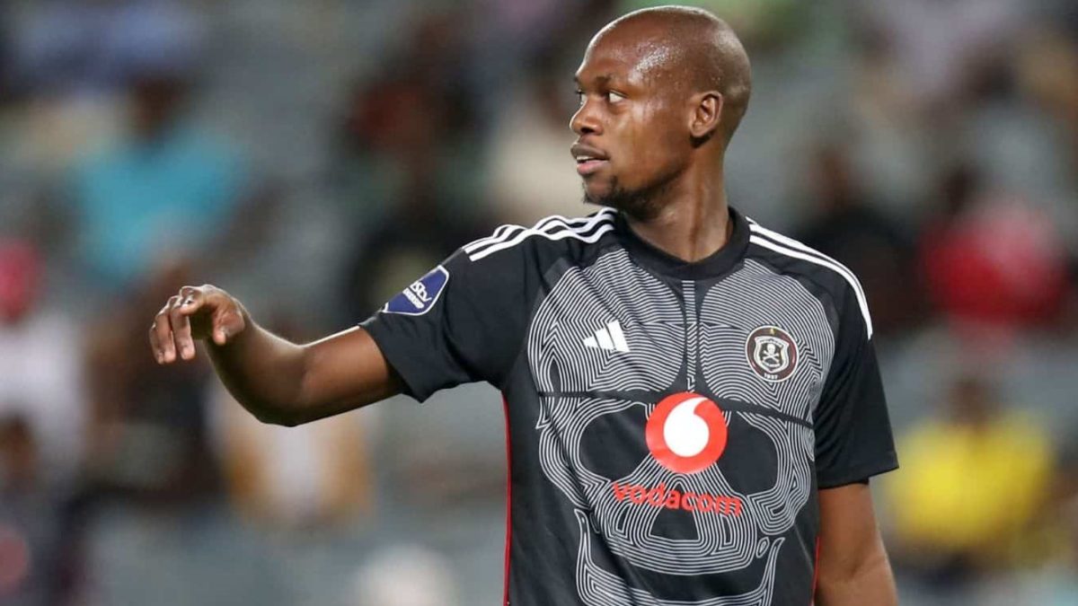 ‘Give Rasebotja 90 minutes to prove he is Chiefs material but bench Makgopa!’