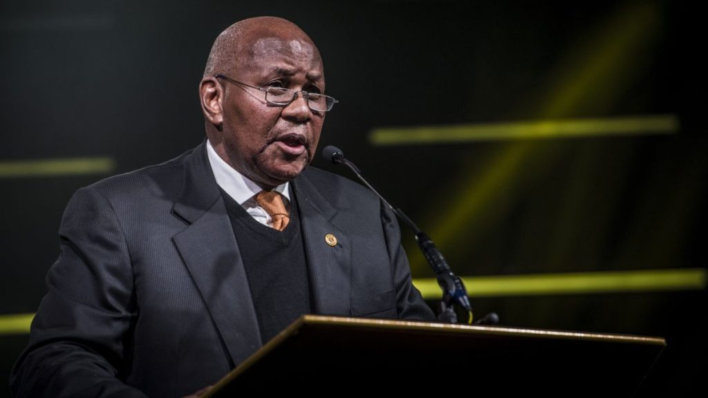 Kaizer Motaung Senior Kaizer Chiefs