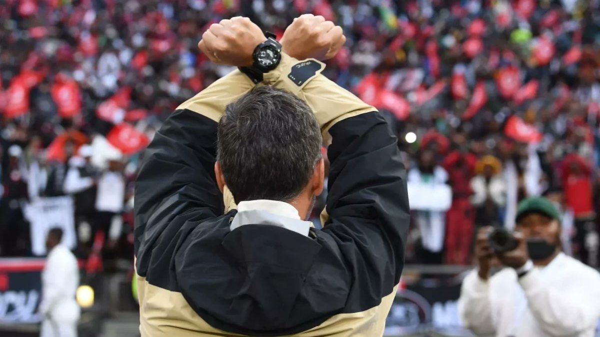 Outgoing Riveiro on what makes Soweto derby ‘unique’ 