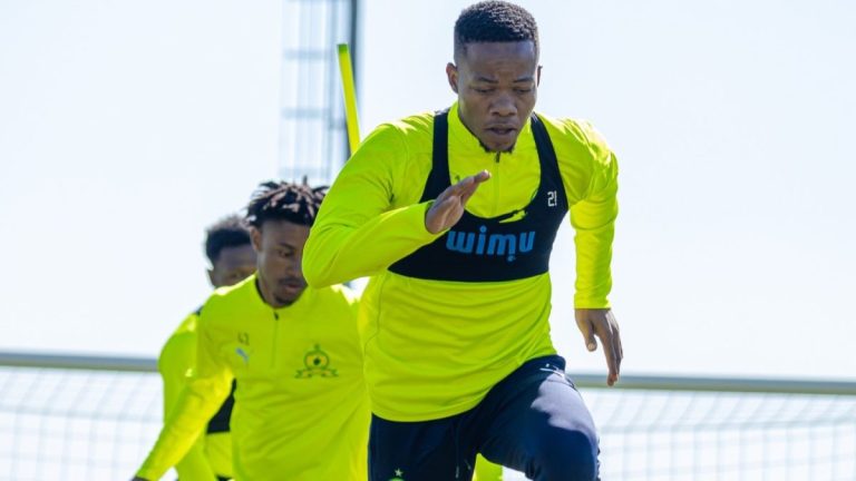 Caf Champions League: Sundowns warned about Chiefs-linked striker – ‘He can appear suddenly and score’