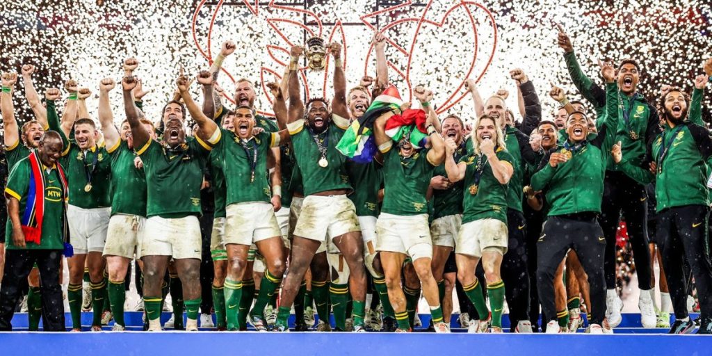 231028-springboks-rwc-trophy-lift