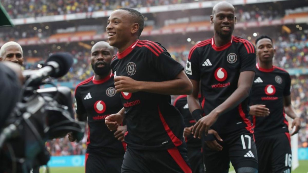 Modise dares Mofokeng to make dream move: It’ll not only improve his life but also his family