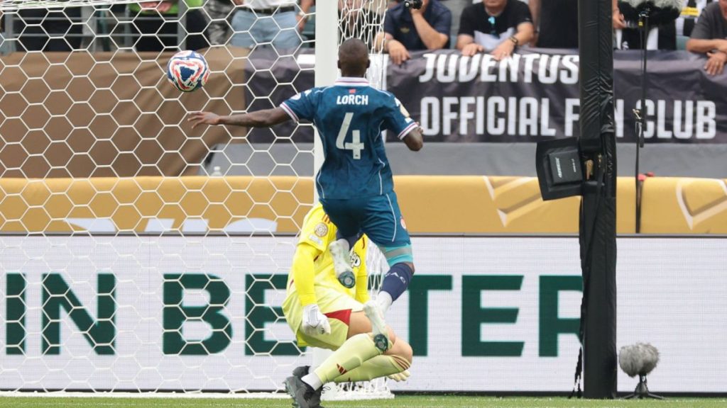 Thembinkosi Lorch scores against Juventus at Club World Cup. Photo – Imago