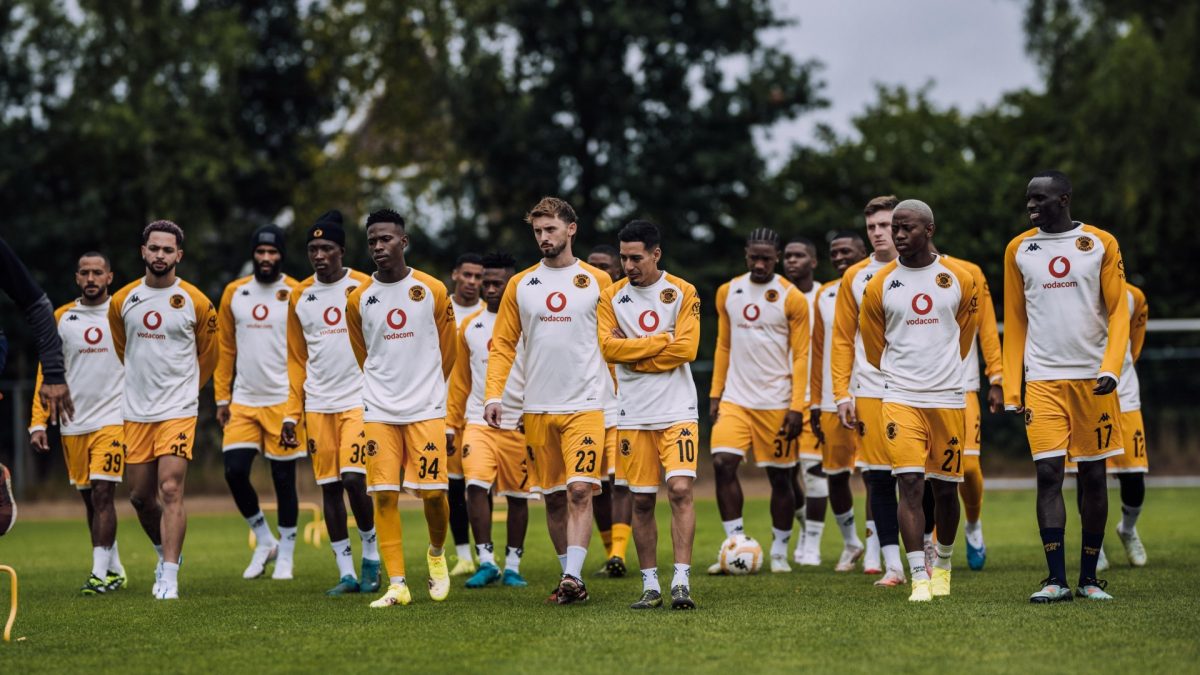 ‘Chiefs just confusing enemy by losing! Put superglue on Bvuma’s bench’