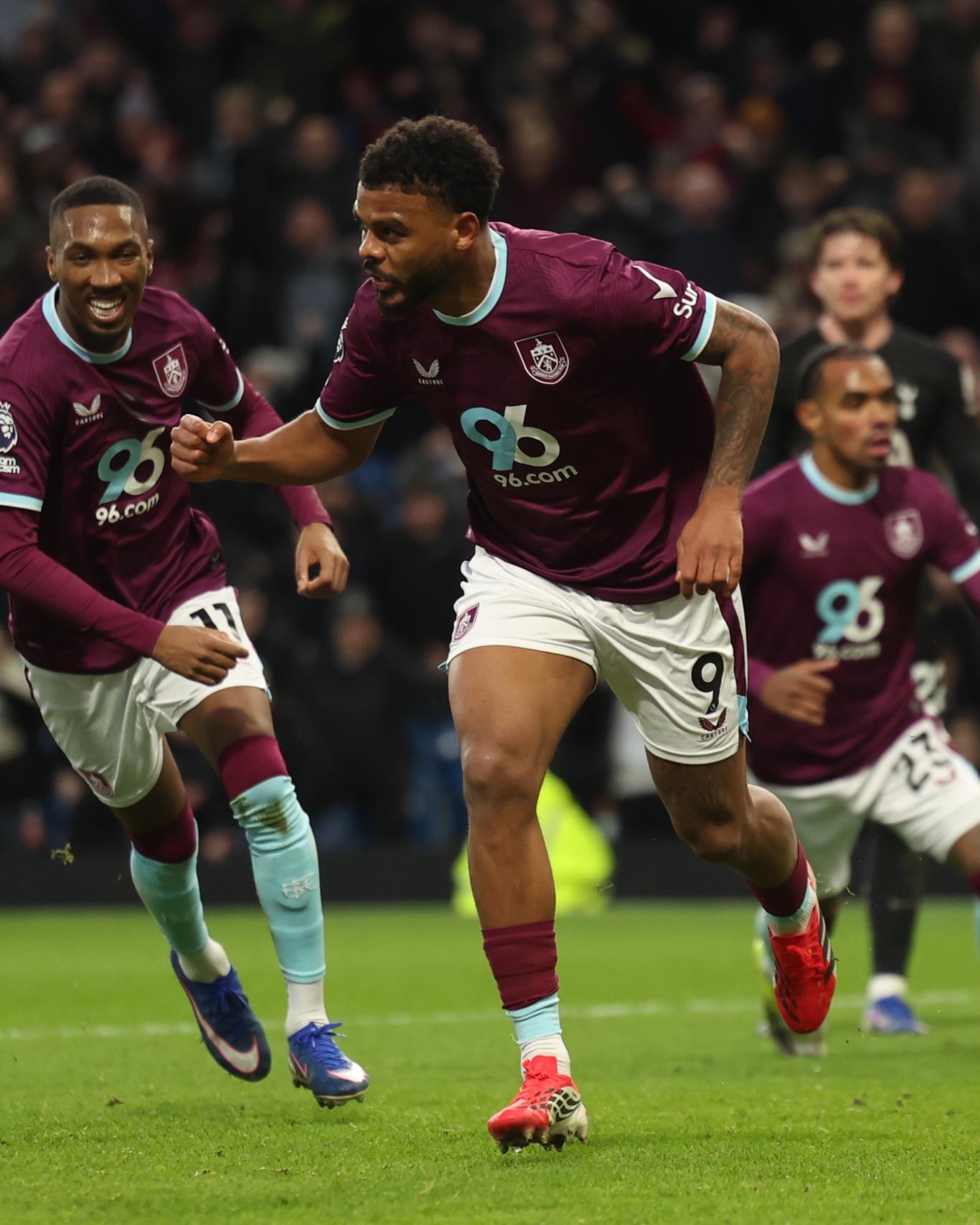 Lyle Foster Shines Against Tottenham as Spurs Pressure Mounts on Thomas Frank