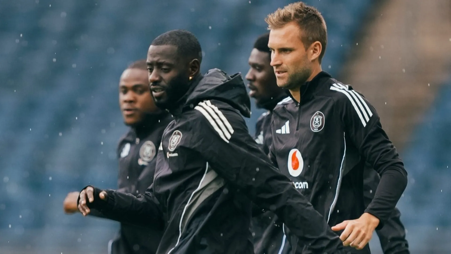 Has Ouaddou hinted De Jong and Msendami will start against ex-Chiefs coach&rsquo;s side?