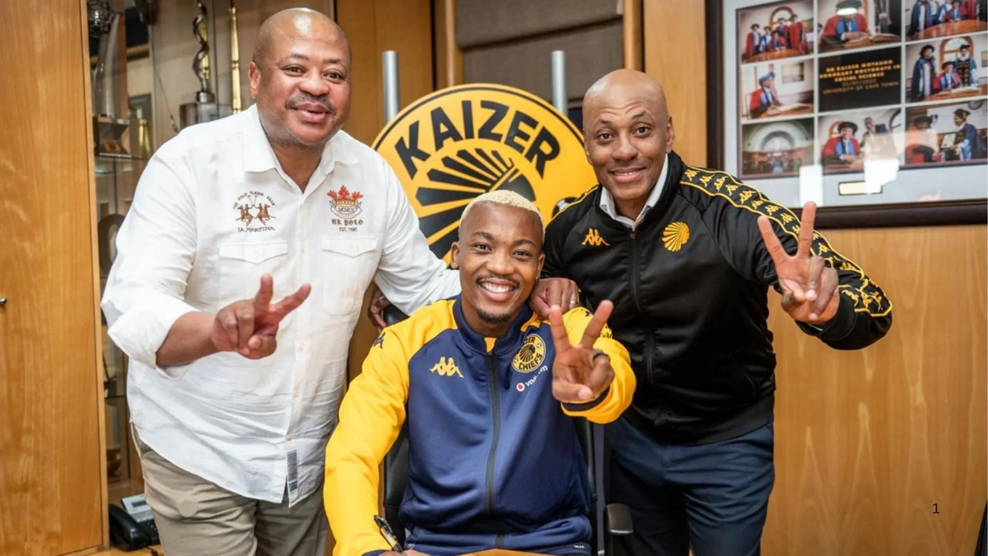 Khanyisa Mayo delighted to follow in father&rsquo;s footsteps after &lsquo;dream&rsquo; Chiefs move