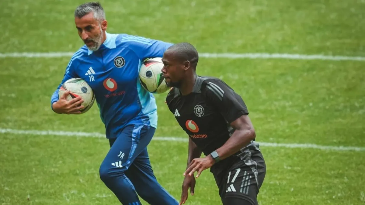 Riveiro responds to critics trashing Pirates in favour of Sundowns &ndash; &lsquo;We are also breaking records&rsquo;