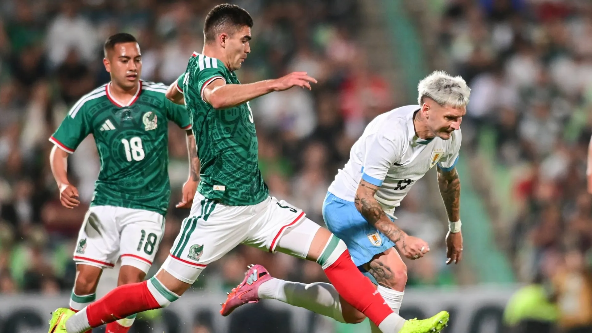 Mexico vs Uruguay - Image: IMAGO
