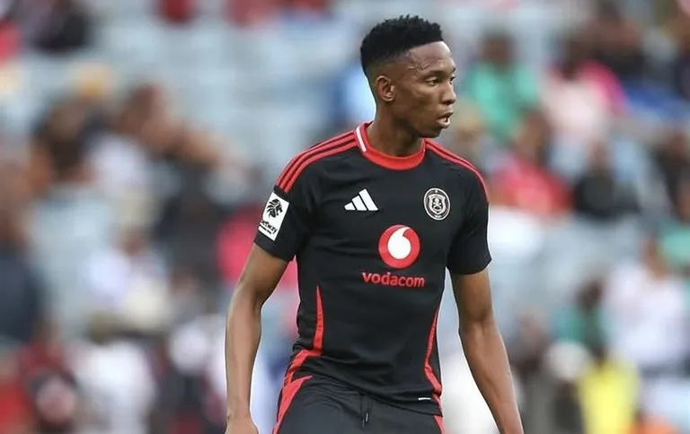 Pirates Star Mbatha Has ‘Ex-Barcelona-Like’ Qualities, Says Khanye