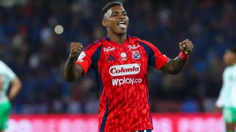 Why Sundowns? 20-goal striker reveals what made him join Masandawana