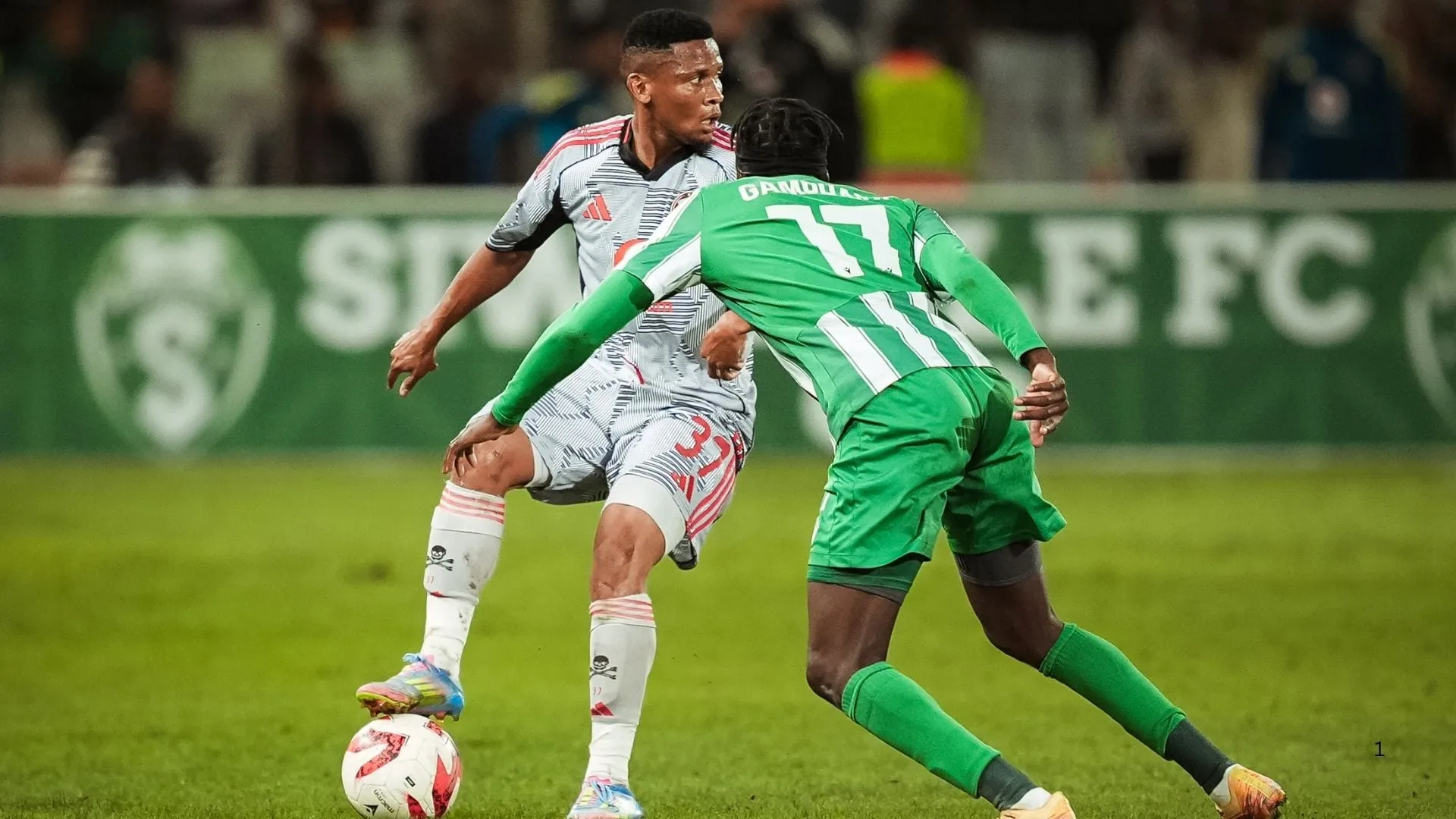 Orlando Pirates vs Siwelele FC.