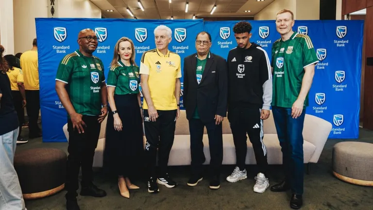 Bafana Bafana World Cup squad: &lsquo;What a corrupt nation! Petersen&rsquo;s sin is playing for Chiefs but Zwane will babysit&rsquo;