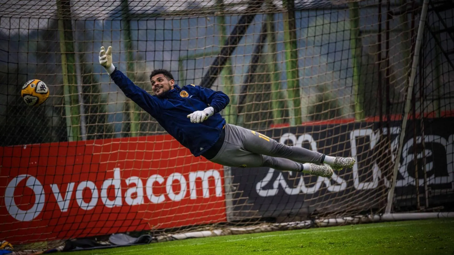 Leaner&rsquo;s rallying call to Kaizer Chiefs fans ahead of vital CAF CC date with Red Arrows