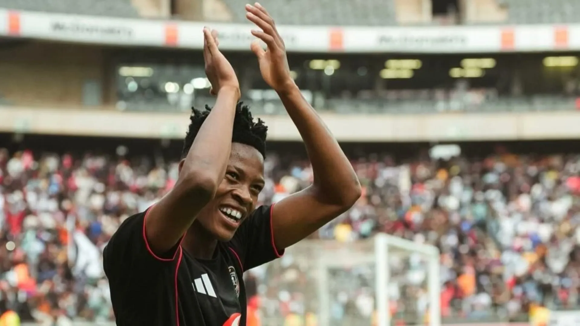 Yanela Mbuthuma, Orlando Pirates