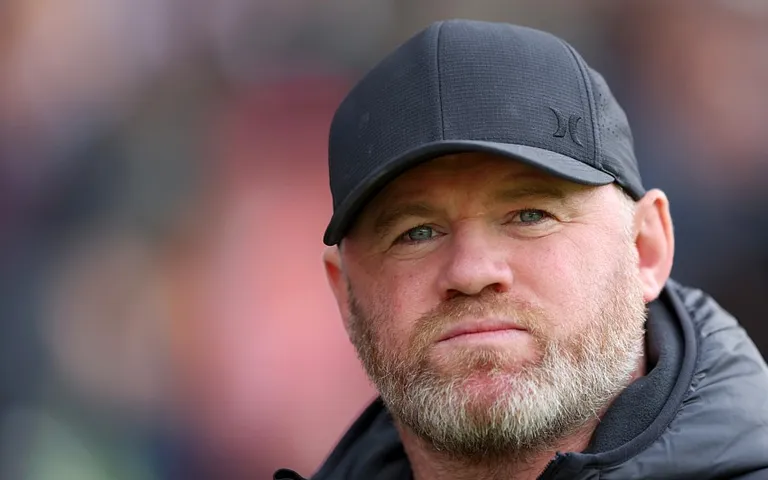 &lsquo;The 2010 World Cup in South Africa was best! Average Rooney is drunk & should go farm&rsquo;