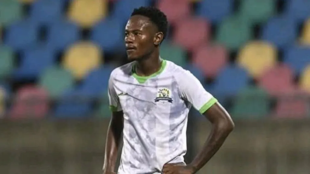 Masindi Nemtajela playing for Marumo Gallants