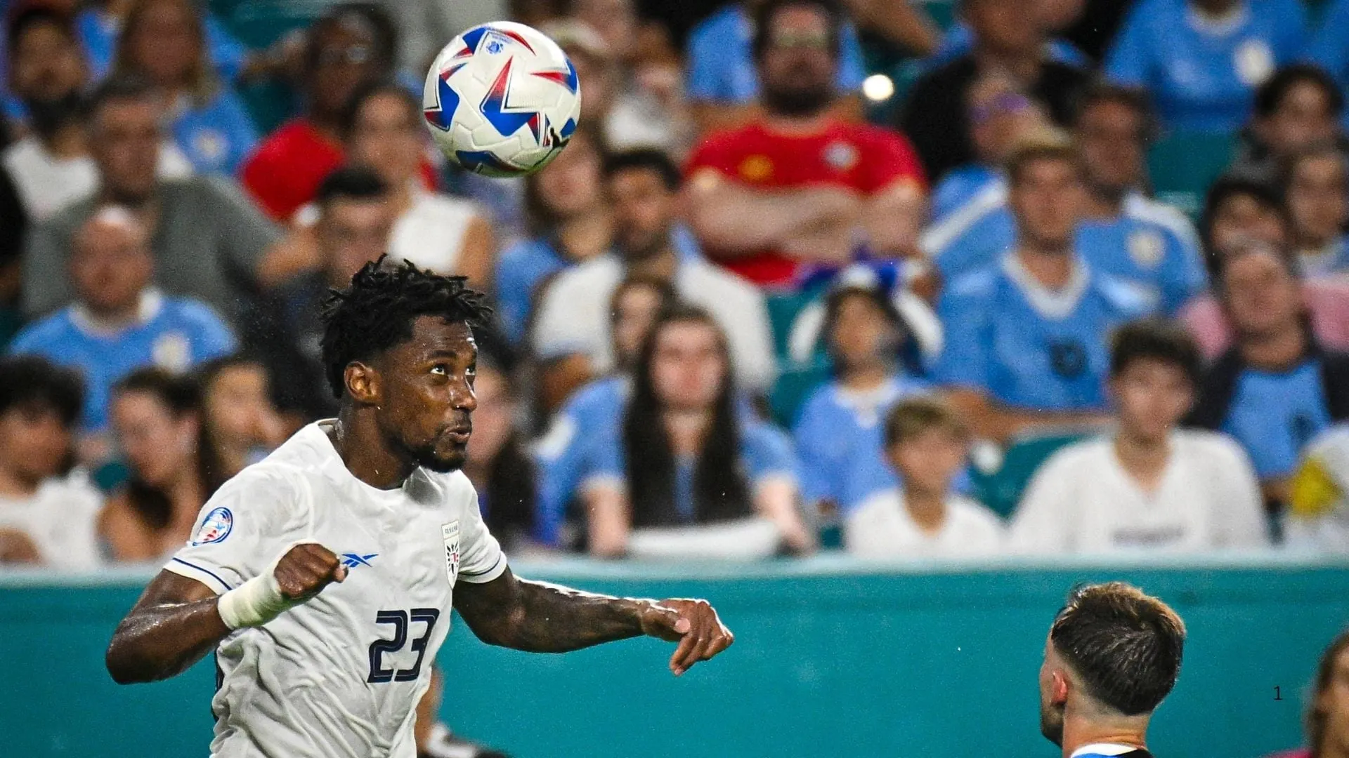 Panama defender Amir Murillo heads the ball.