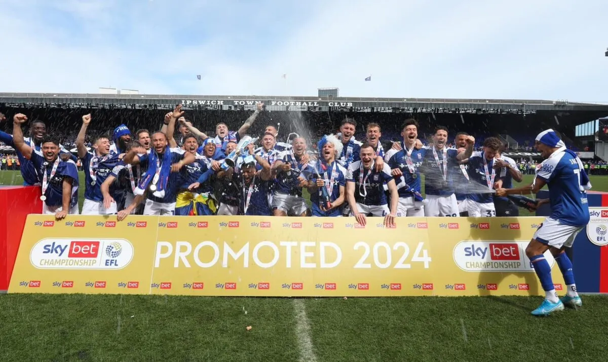 Bafana Bafana striker poised to join English Premier League club