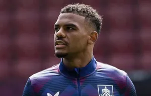 Burnley coach speaks highly of Lyle Foster