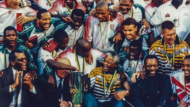 Nelson Mandela Day: Amakhosi celebrate biggest fan Madiba – ‘He had a special love for Chiefs’