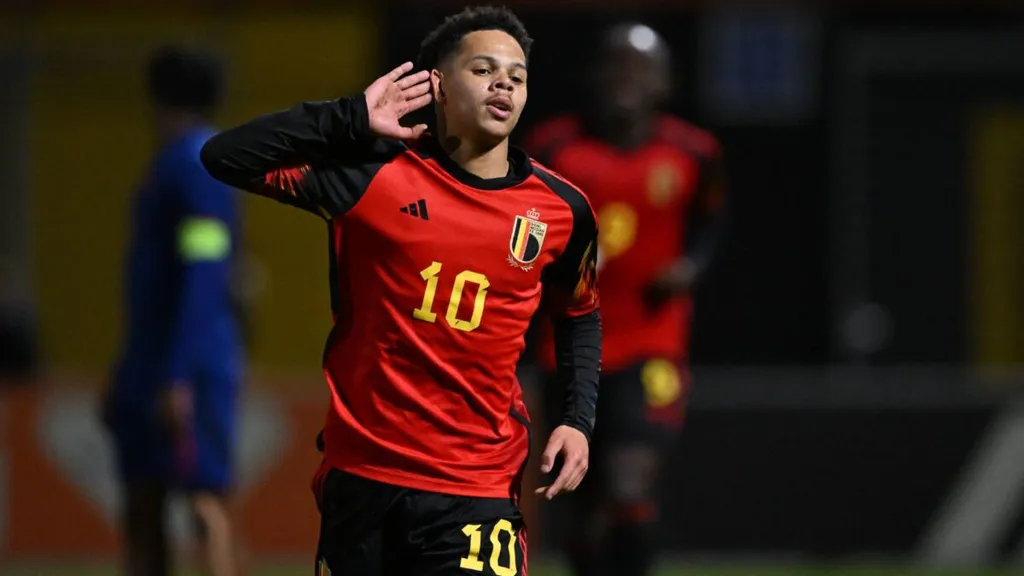 Ayanda-Sishuba-with-Belgium-U19.-Photo-Imago